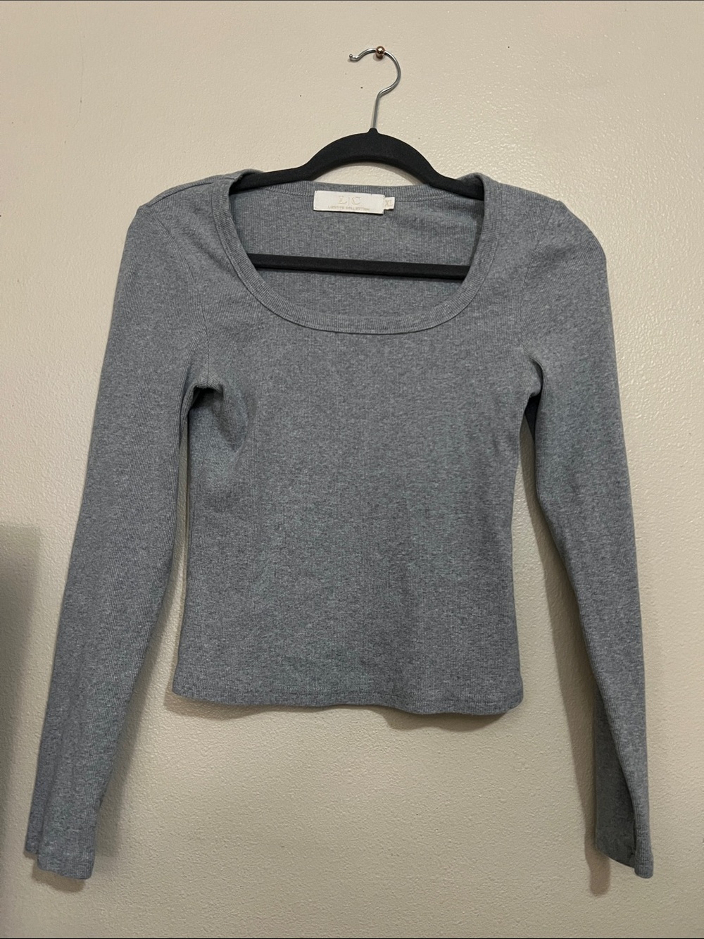 Gray Long-Sleeve Scoop Neck Women's Top